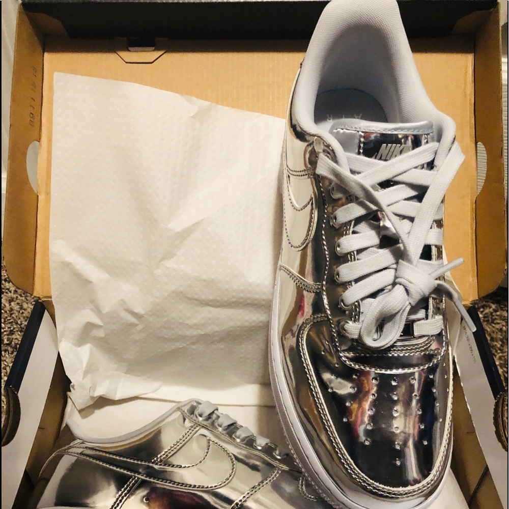 New in now Silver AF1